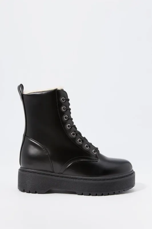 Bottes plateforme lacées en similicuir sold by Urban Planet