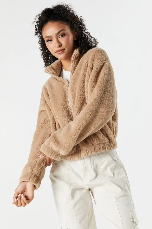 Blouson pelucheux avec fermeture à glissière sold by Urban Planet