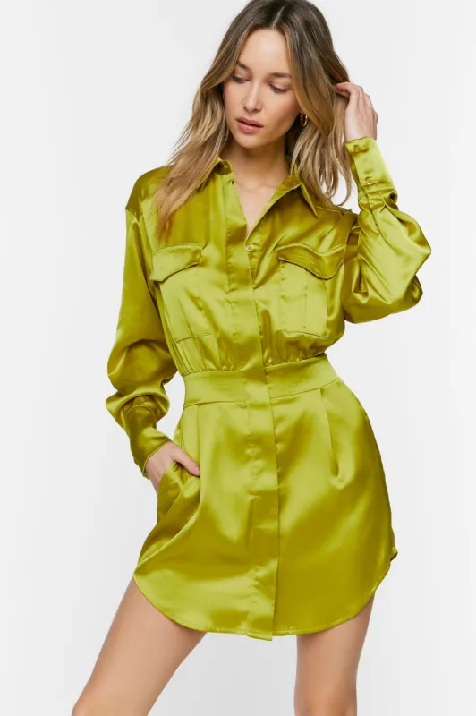 Robe-chemise longueur mini en satin sold by Urban Planet