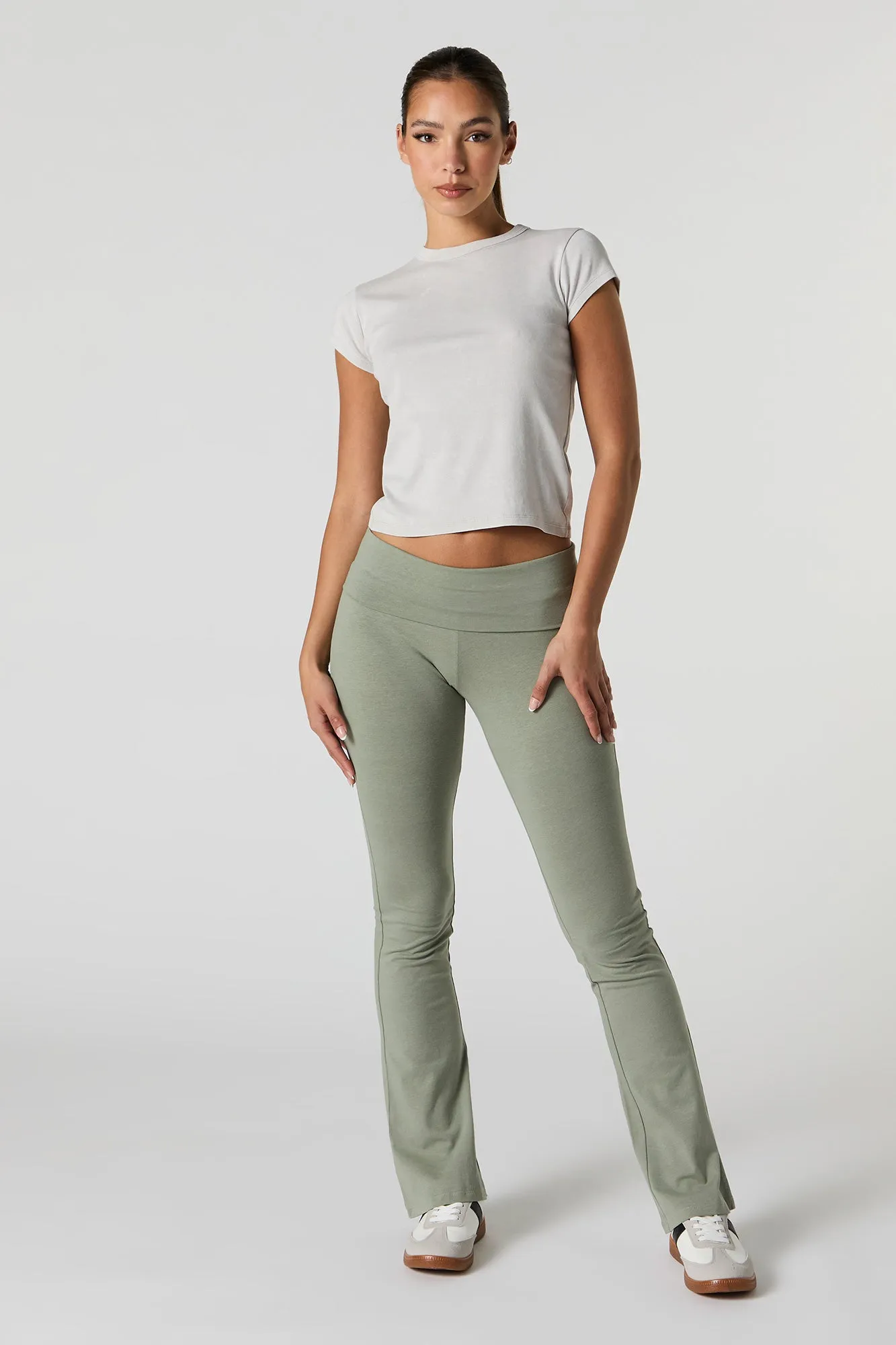 Pantalon à jambe évasée avec taille repliée sold by Urban Planet product image thumbnail 4