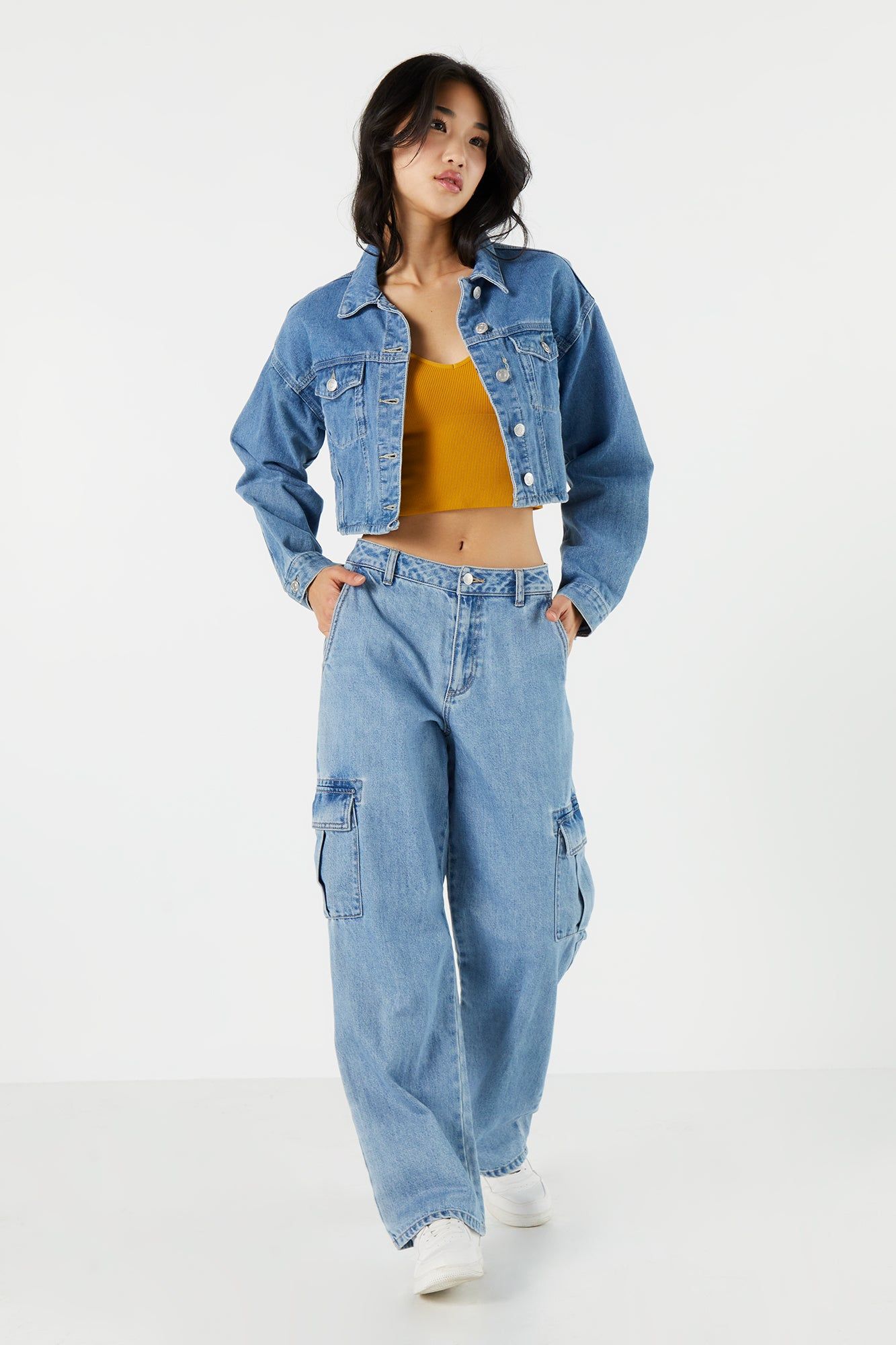 Bralette côtelée à encolure en V sold by Urban Planet product image thumbnail 6