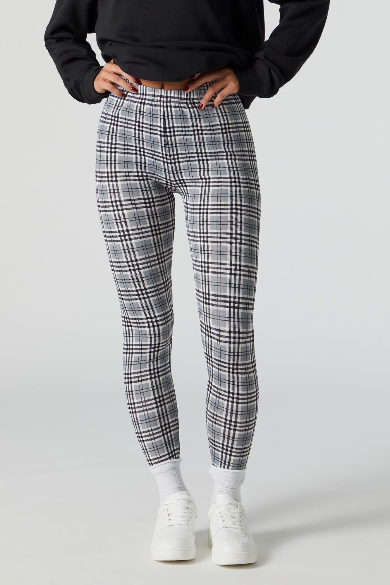 Legging doublé de similifourrure à motif à carreaux sold by Urban Planet product image thumbnail 2