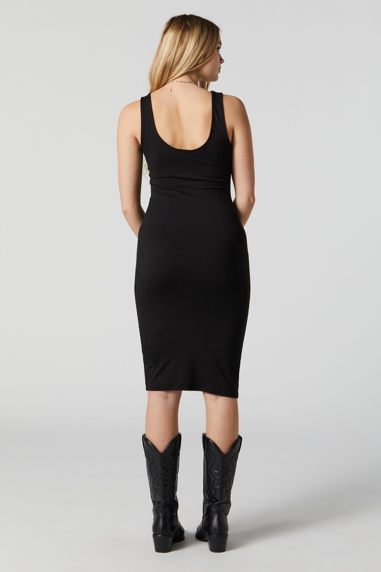 Robe idi sans manches à encolure arrondie sold by Urban Planet product image thumbnail 2