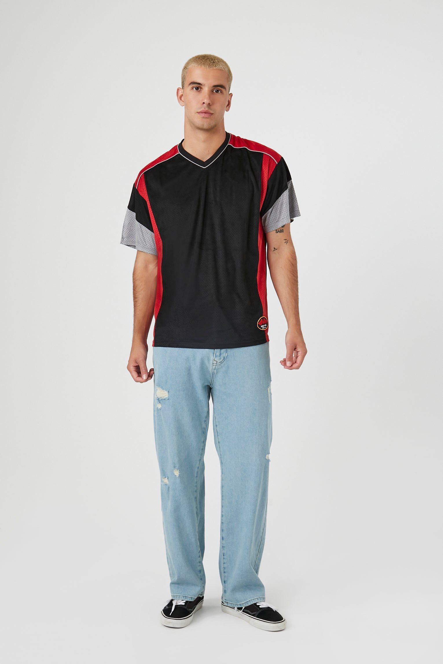 Haut en filet avec blocs de couleurs et encolure en V sold by Urban Planet product image thumbnail 4