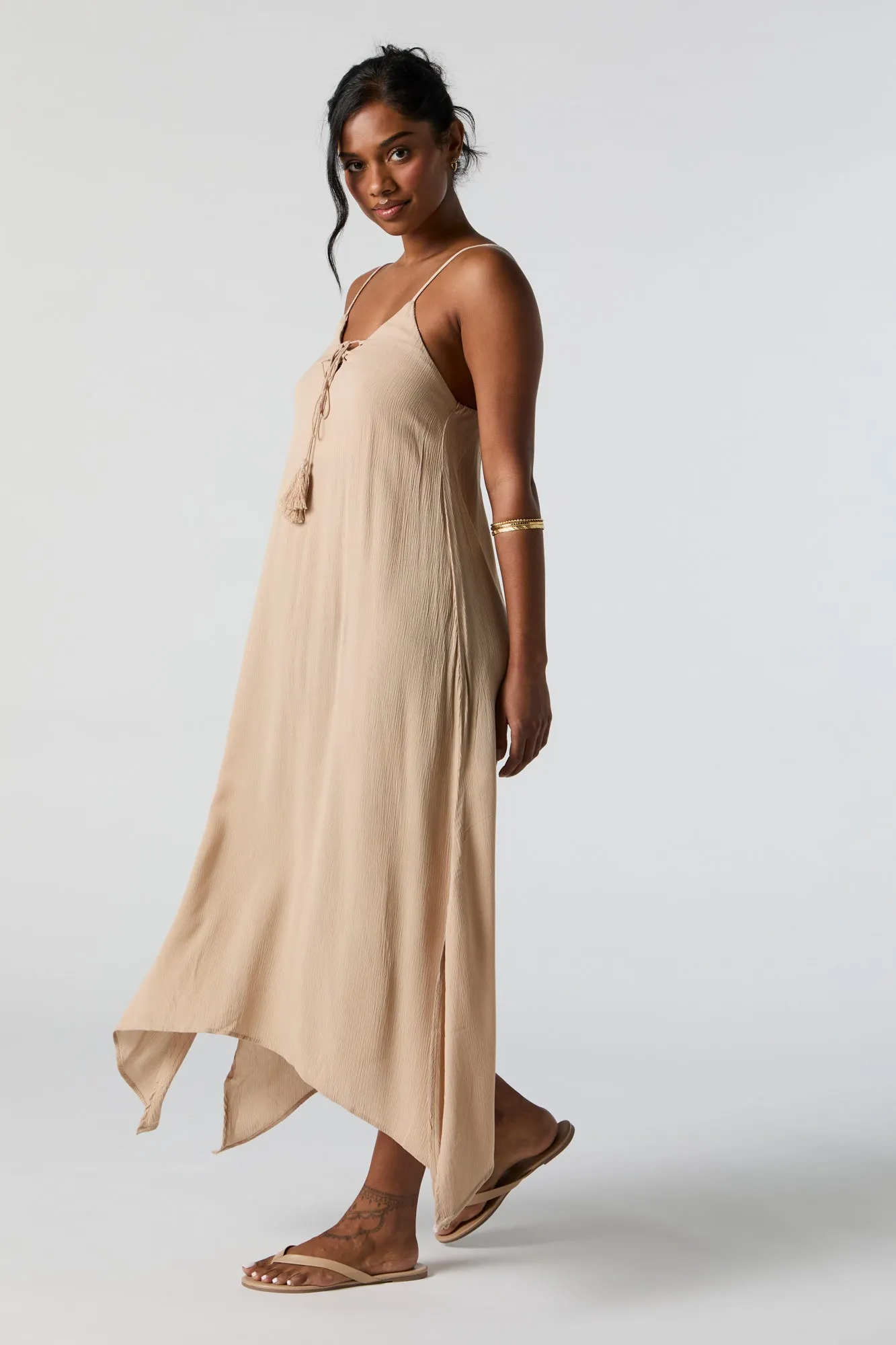Robe midi avec pampilles et encolure en V sold by Urban Planet product image thumbnail 5