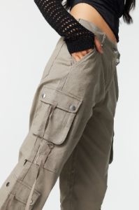 Jogger cargo utilitaire sold by Urban Planet