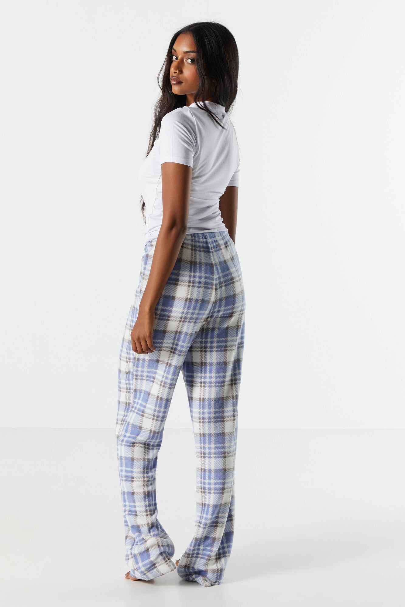 Pantalon de pyjama en peluche à carreaux bleus sold by Urban Planet product image thumbnail 3