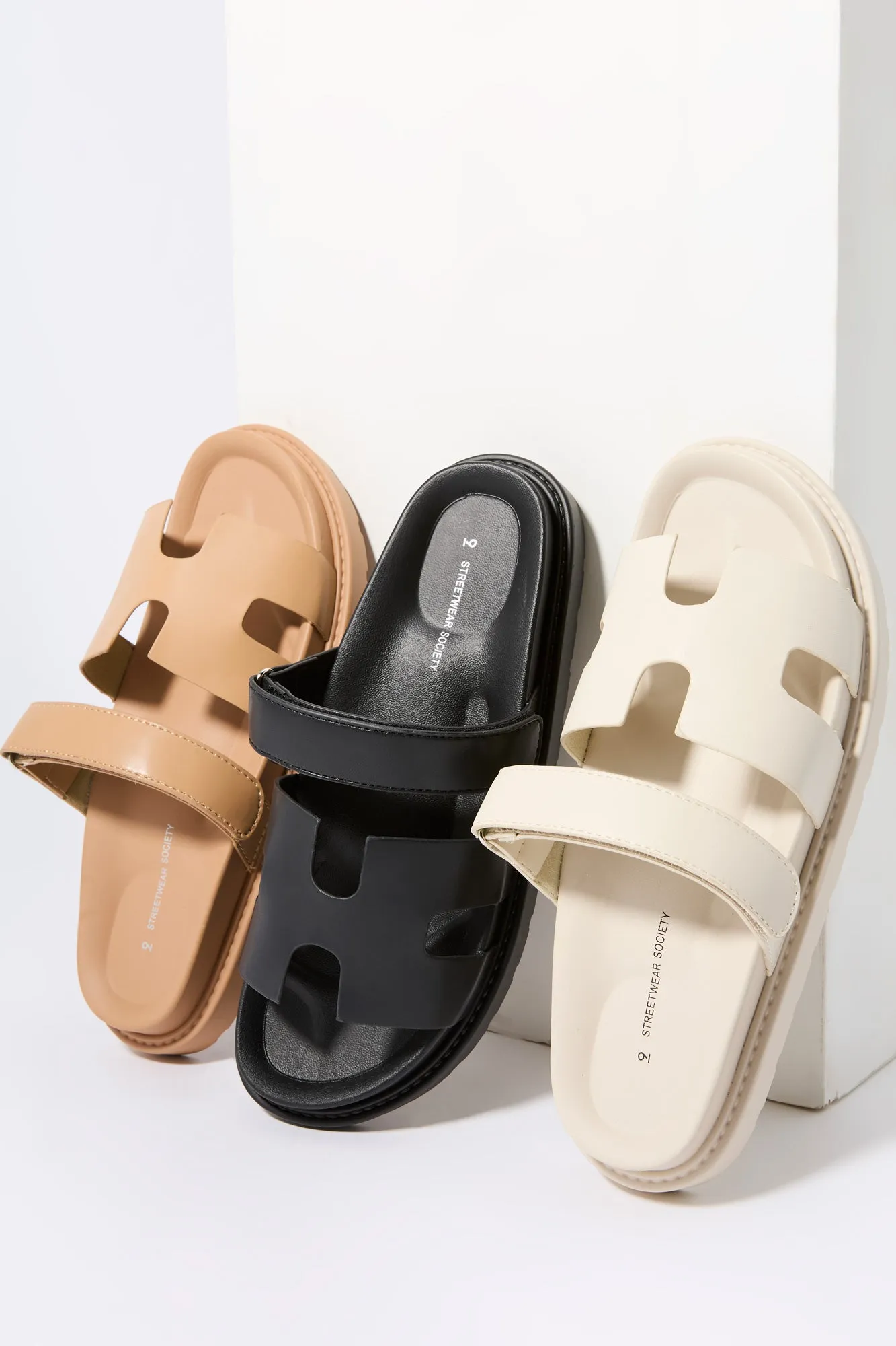 Sandales en similicuir avec bride en H sold by Urban Planet product image thumbnail 5