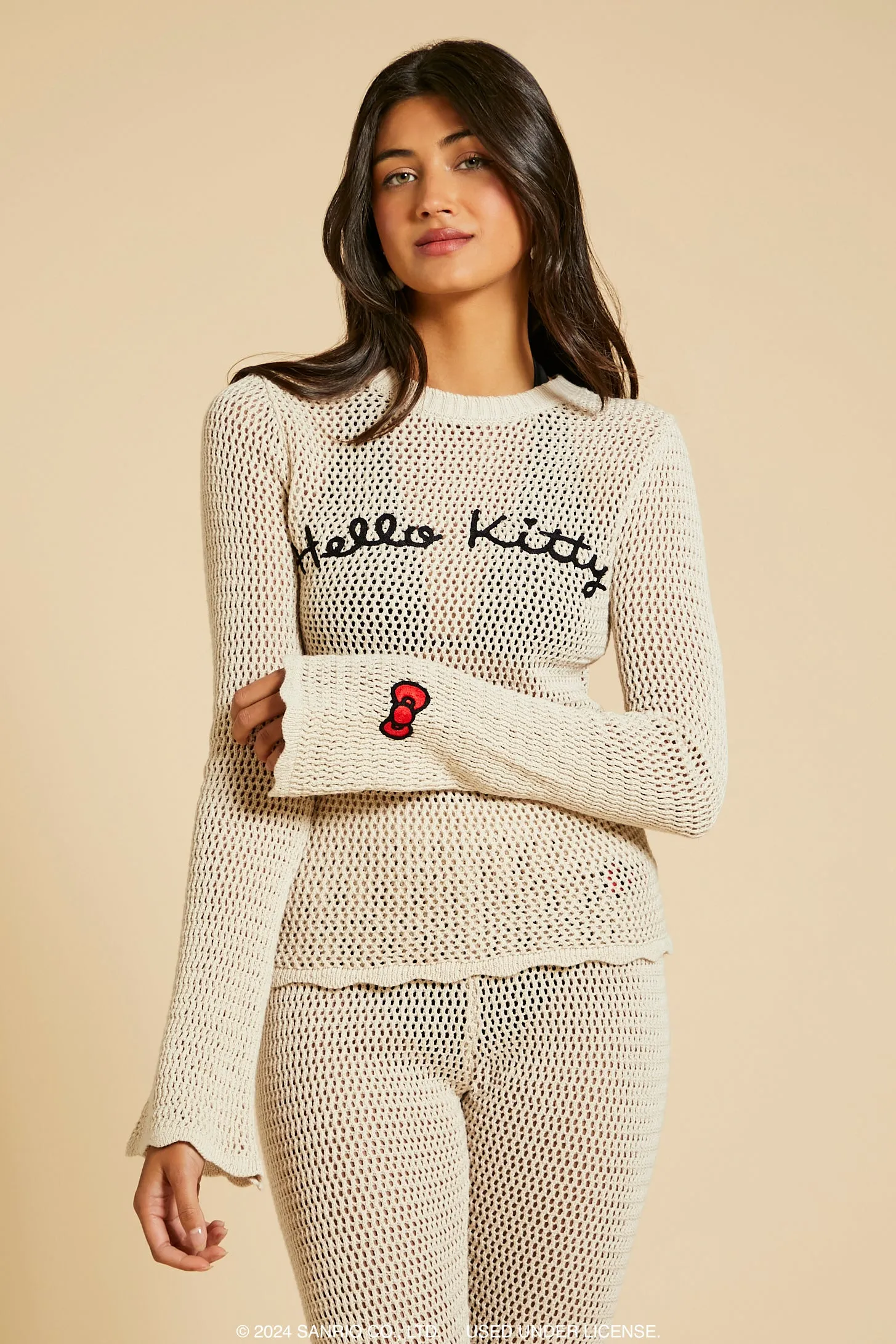 Haut crocheté à manches longues avec motif brodé Hello Kitty sold by Urban Planet