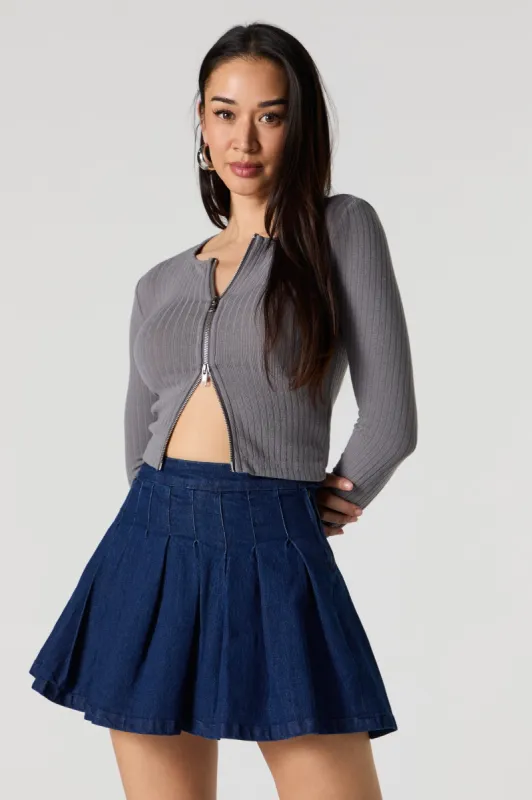 Minijupe plissée en denim sold by Urban Planet