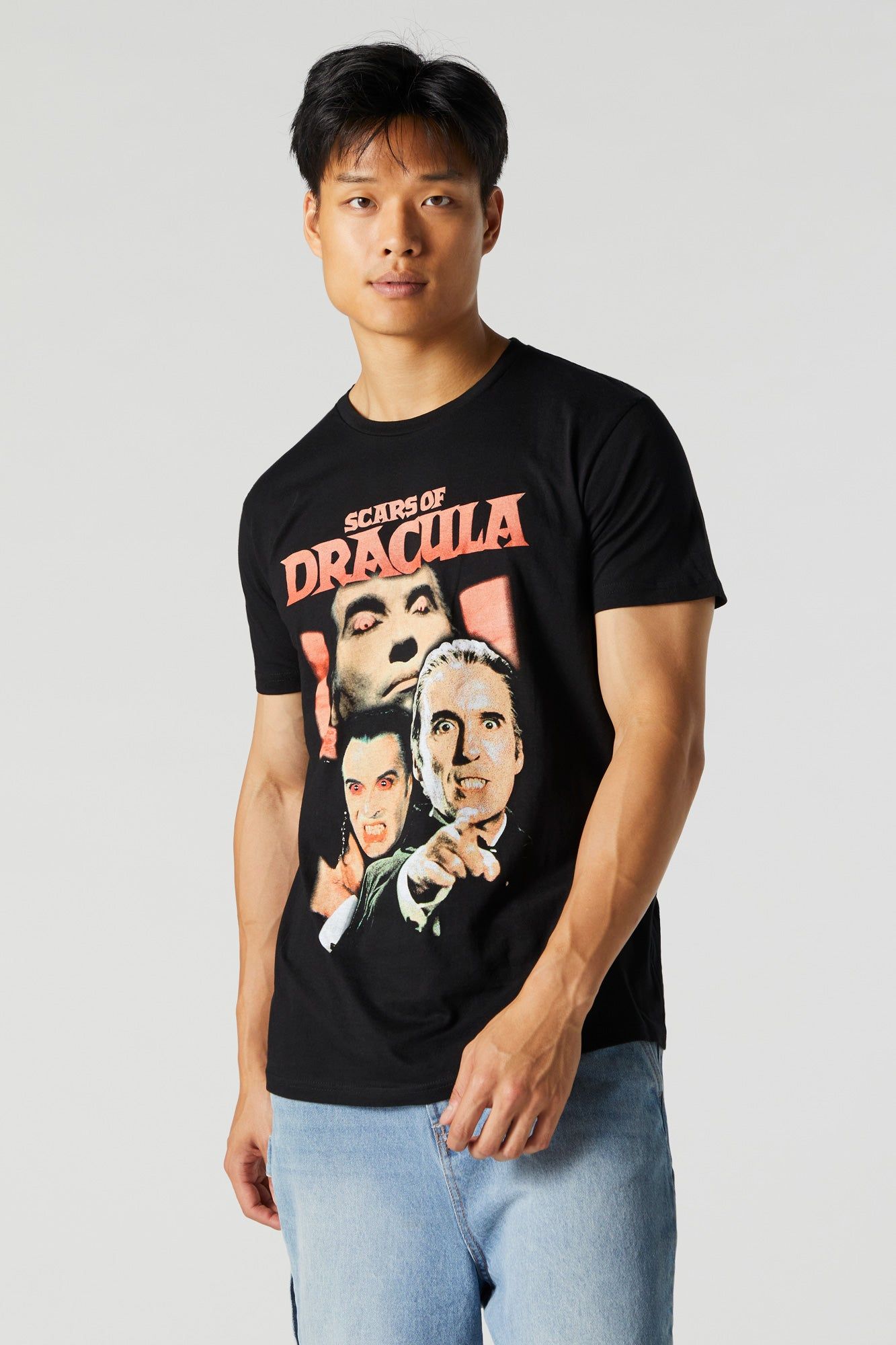 T-shirt à imprimé Dracula sold by Urban Planet