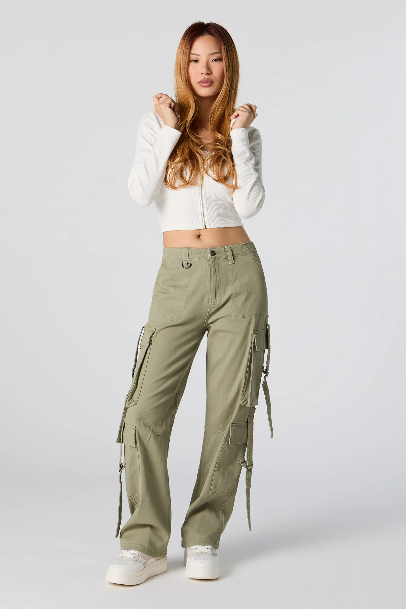 Pantalon cargo utilitaire avec poches multiples sold by Urban Planet
