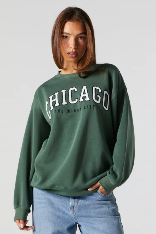 Chandail en molleton avec motif brodé Chicago en chenille sold by Urban Planet