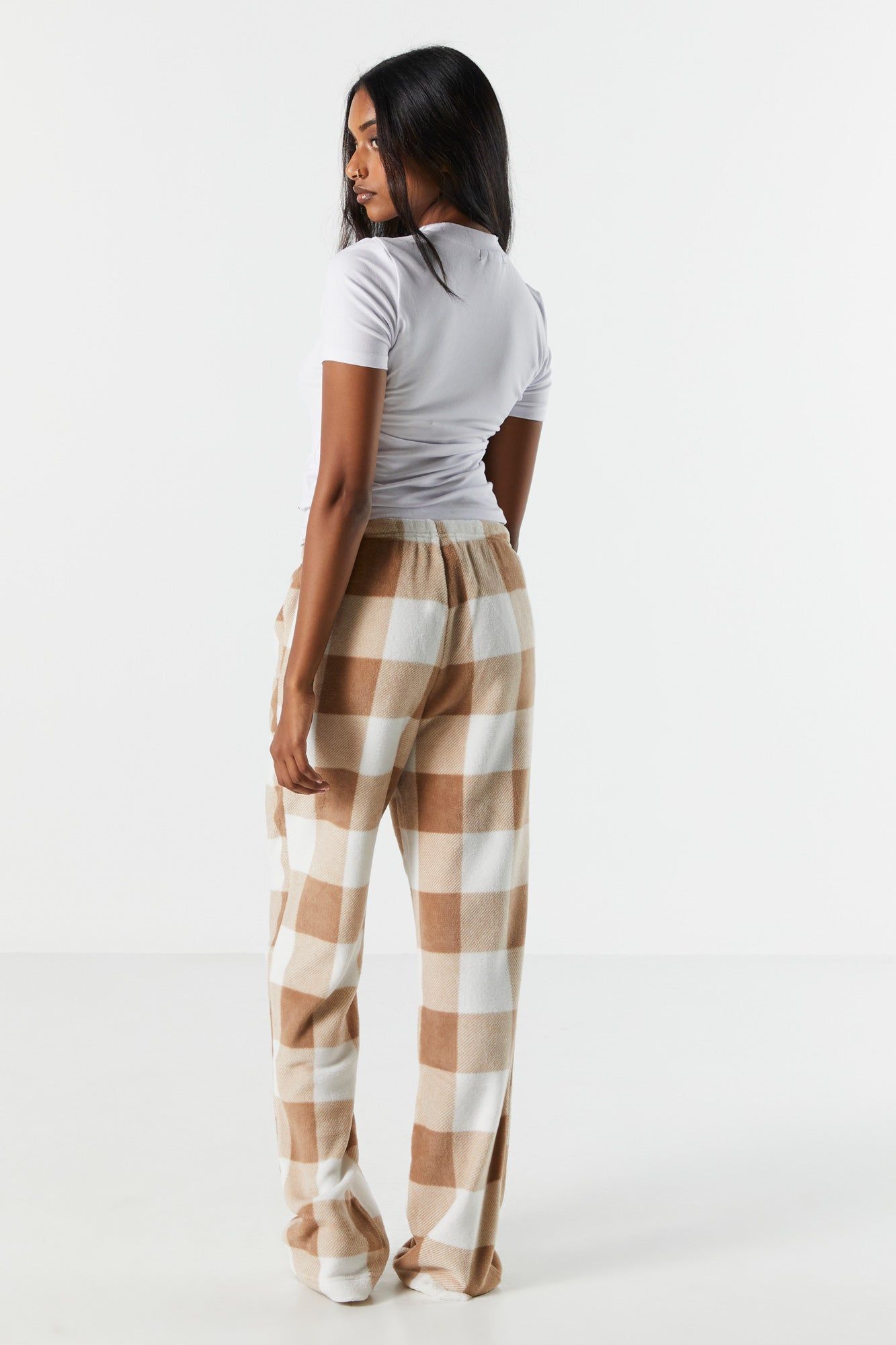 Pantalon de pyjama en peluche à carreaux havane sold by Urban Planet product image thumbnail 3