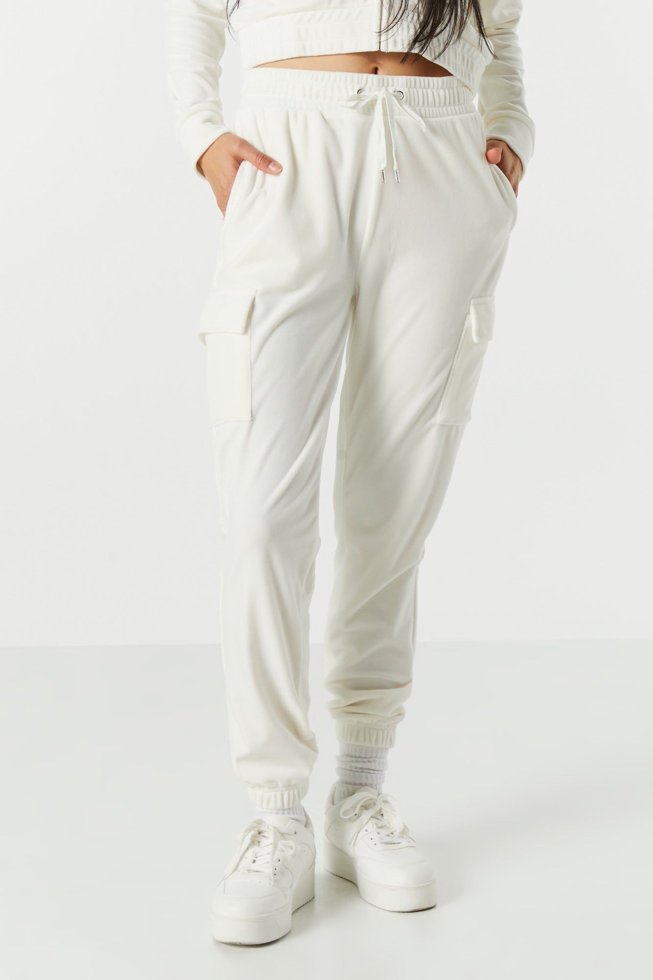 Pantalon de jogging cargo en velours sold by Urban Planet product image thumbnail 2