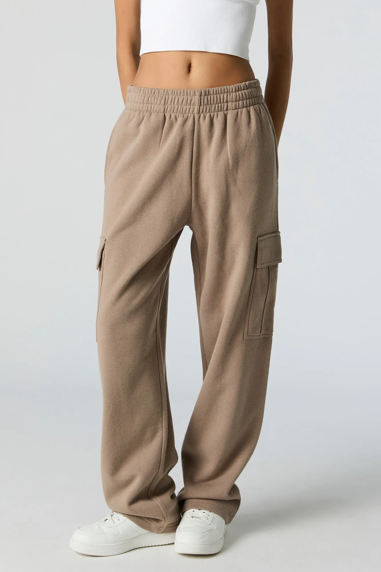 Pantalon d'entraînement cargo à jambe large en molleton sold by Urban Planet product image thumbnail 2