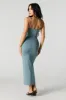 Robe maxi moulante profilée à encolure dégagée sold by Urban Planet