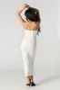 Robe maxi moulante profilée à encolure dégagée sold by Urban Planet