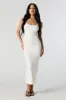 Robe maxi moulante profilée à encolure dégagée sold by Urban Planet