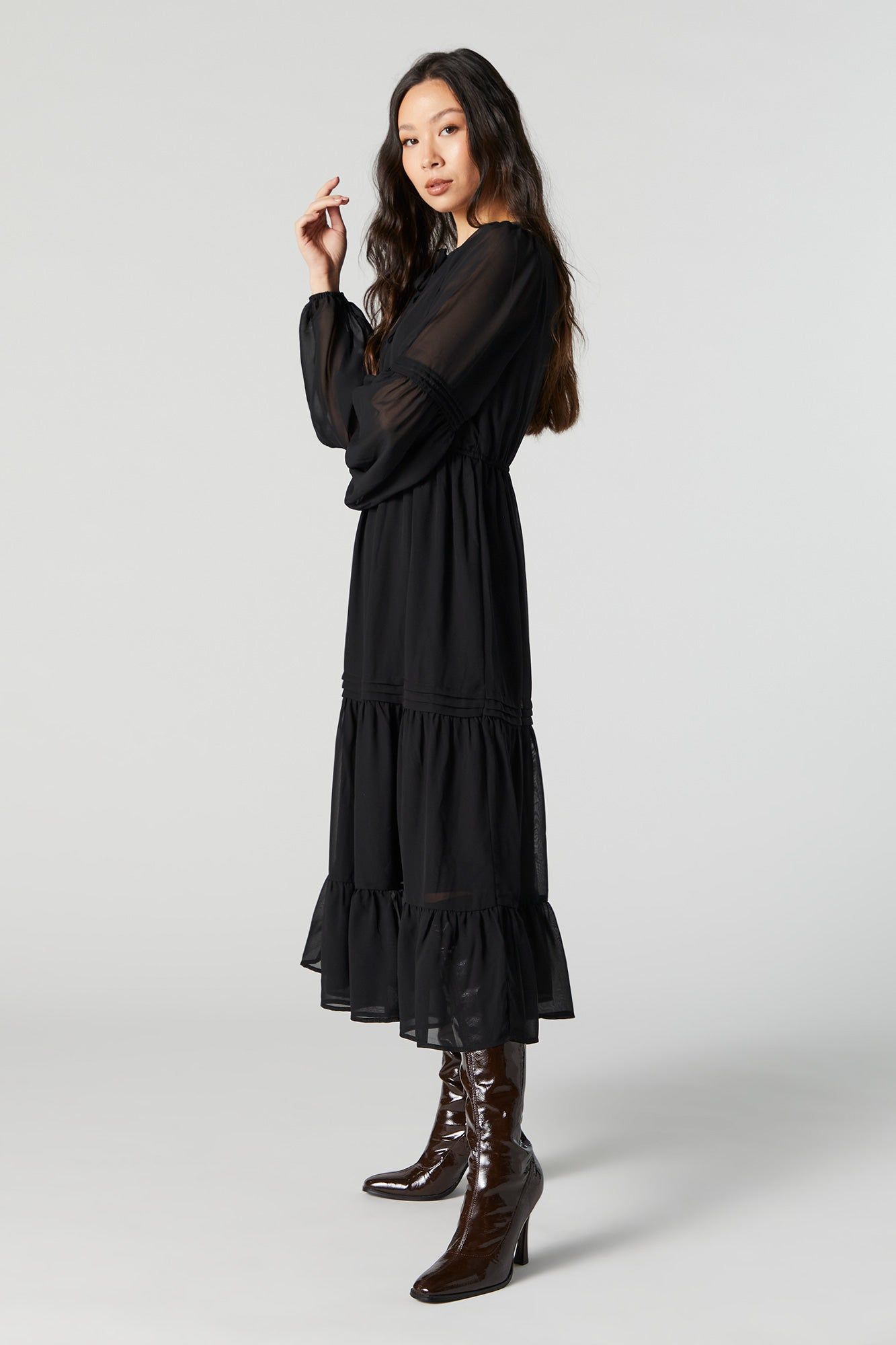 Robe midi volantée en filet à manches longues sold by Urban Planet product image thumbnail 3