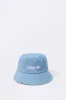 Chapeau cloche avec motif brodé Bel Air sold by Urban Planet