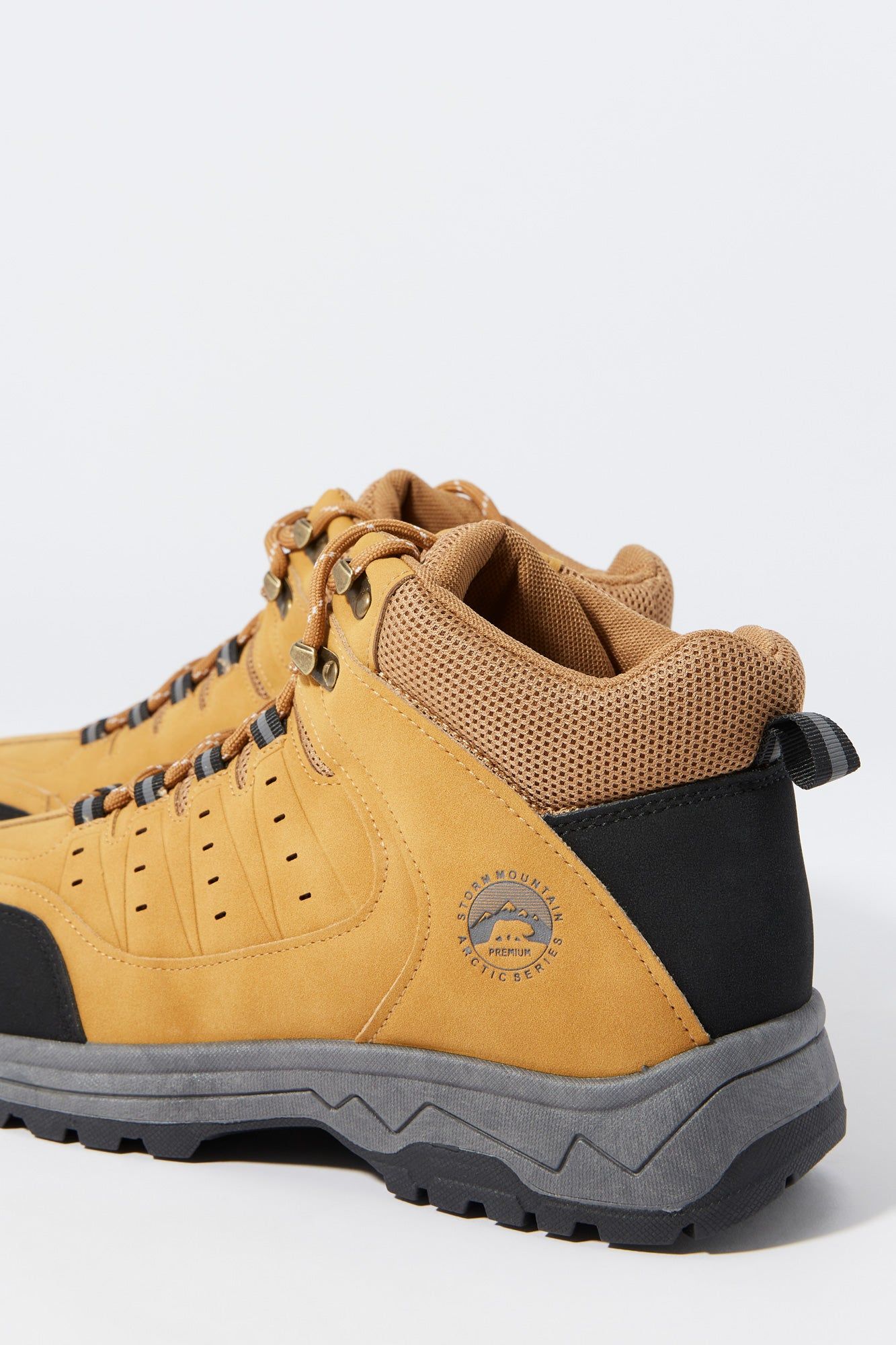 Chaussures de randonnée en suède et filet sold by Urban Planet product image thumbnail 4