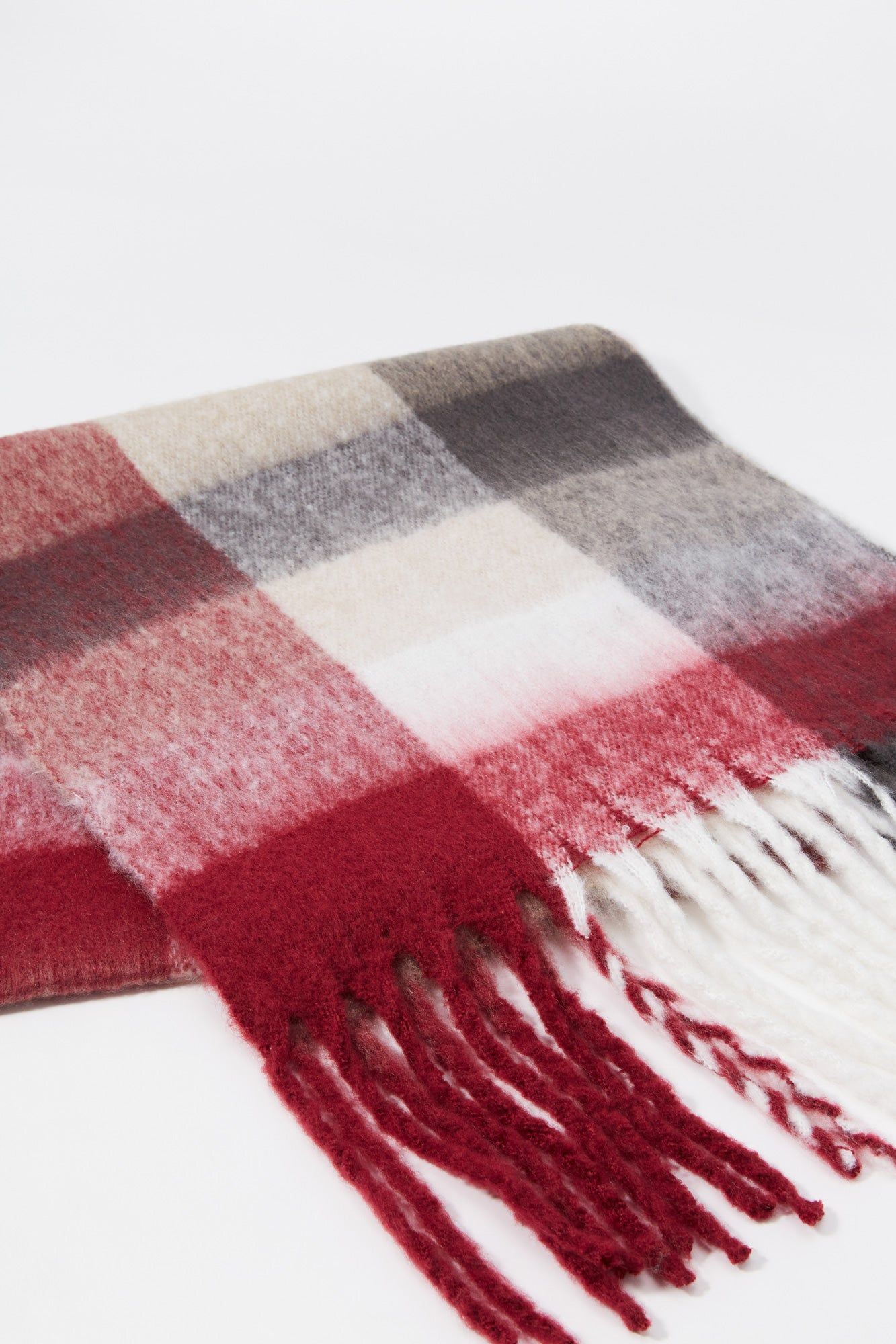 Écharpe brossée à carreaux sold by Urban Planet product image thumbnail 2