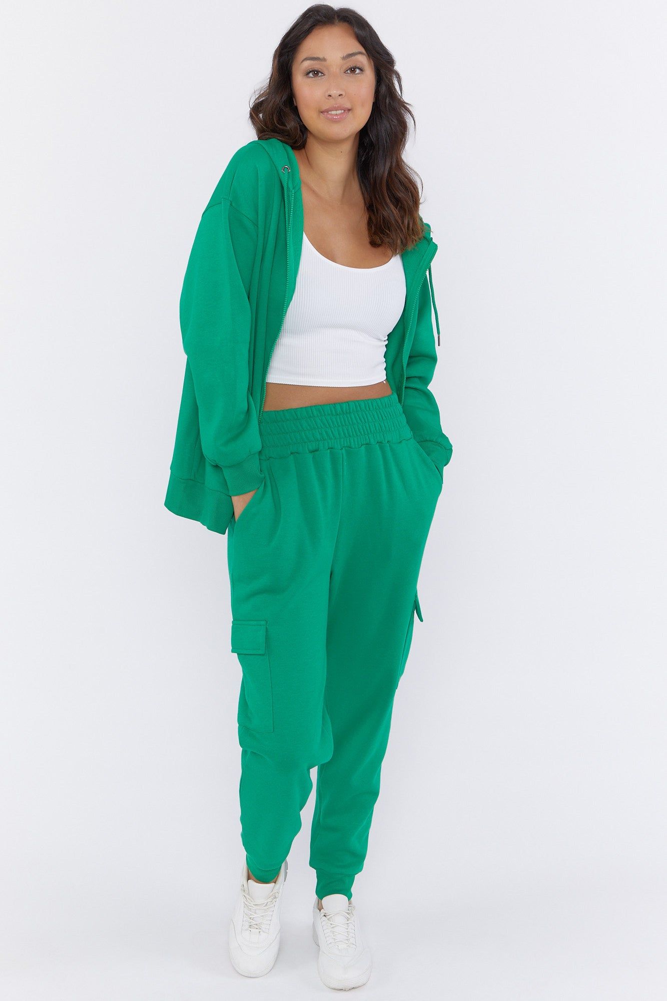 Pantalon de jogging cargo en molleton à taille haute sold by Urban Planet