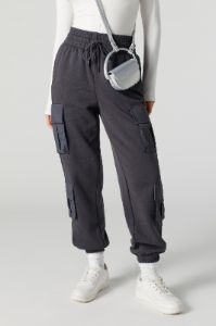 Jogger cargo avec poches multiples en molleton sold by Urban Planet