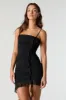 Minirobe asymétrique volantée en filet sold by Urban Planet