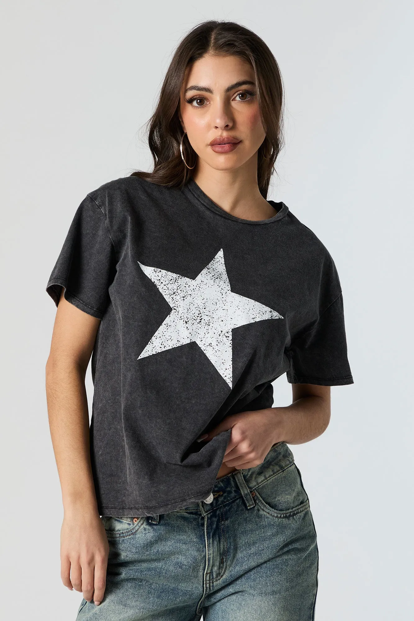 Star Graphic Washed T-Shirt sold by Urban Planet