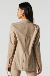 Blazer droit sold by Urban Planet