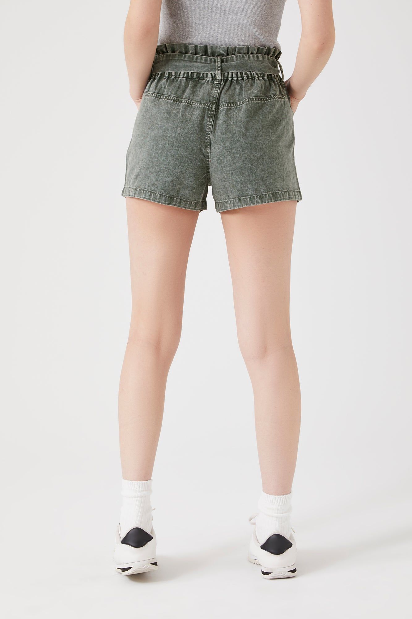 Short à taille cintrée avec attache sold by Urban Planet product image thumbnail 2