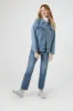 Blouson de style camionneur en denim sold by Urban Planet