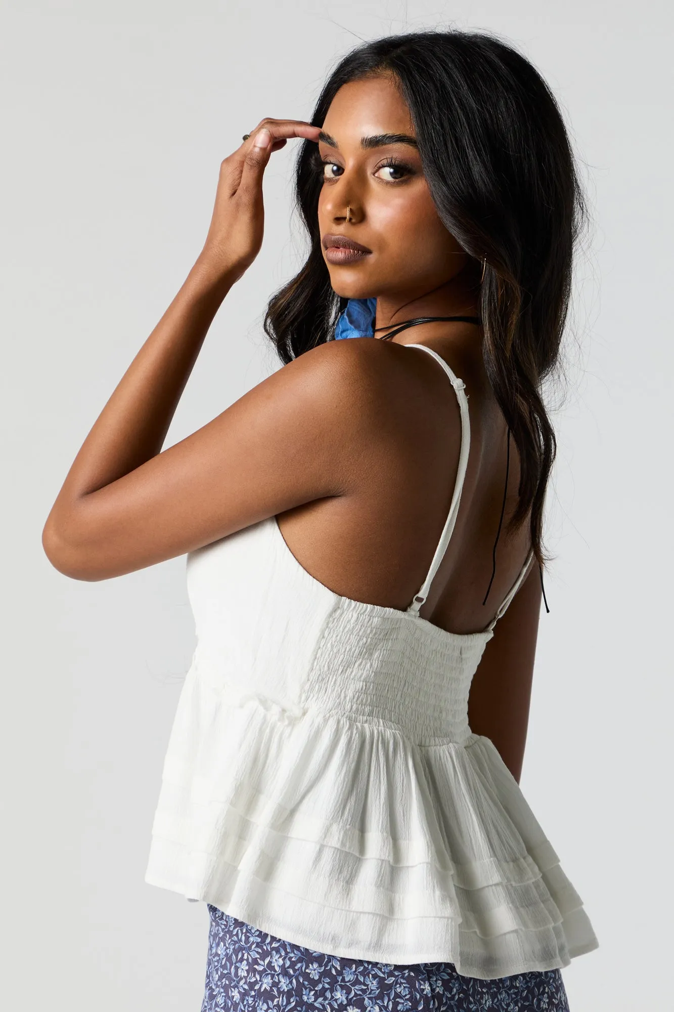 Camisole volantée en lin avec encolure en V sold by Urban Planet product image thumbnail 2