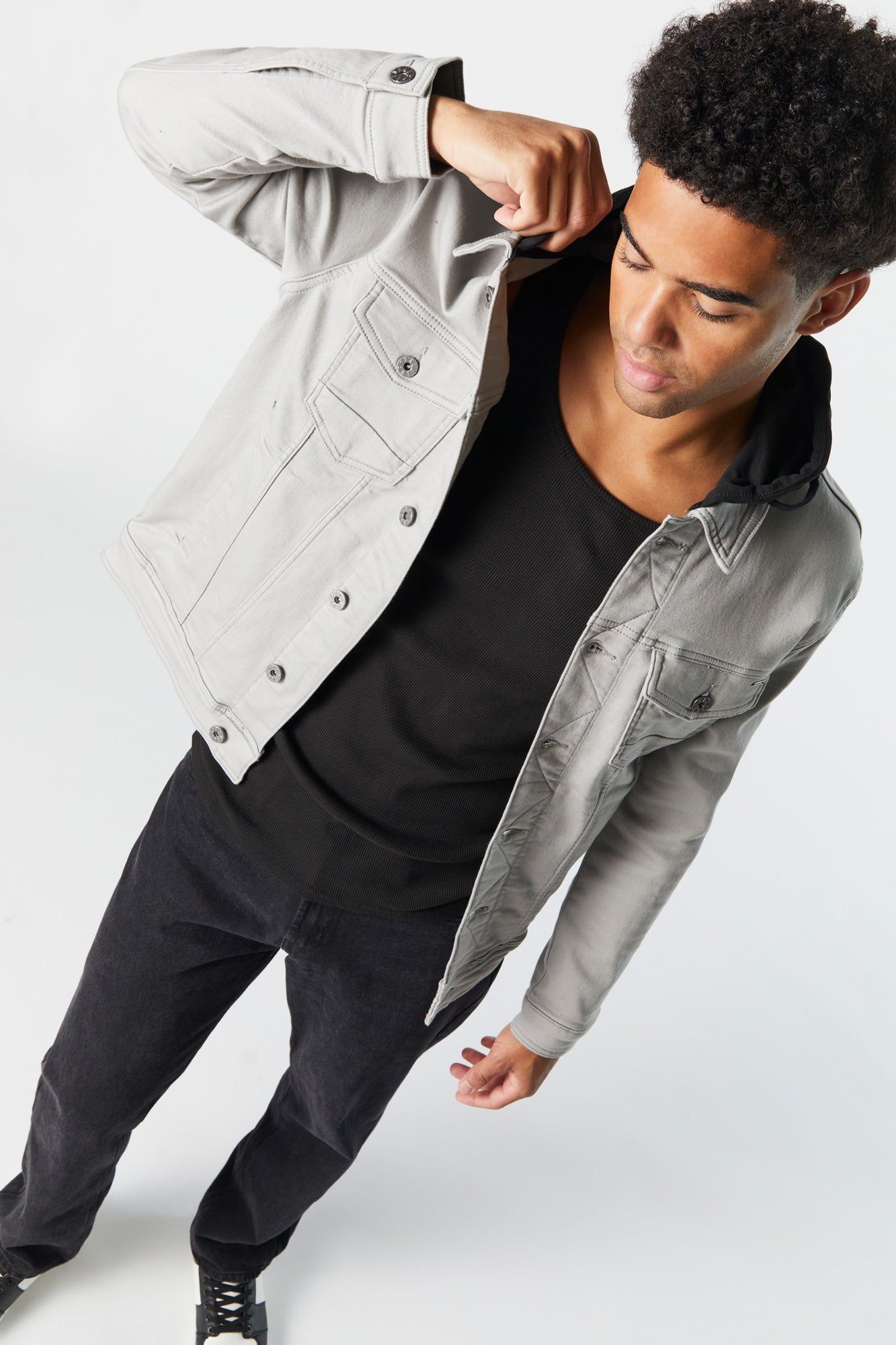 Blouson à capuchon en denim sold by Urban Planet product image thumbnail 5