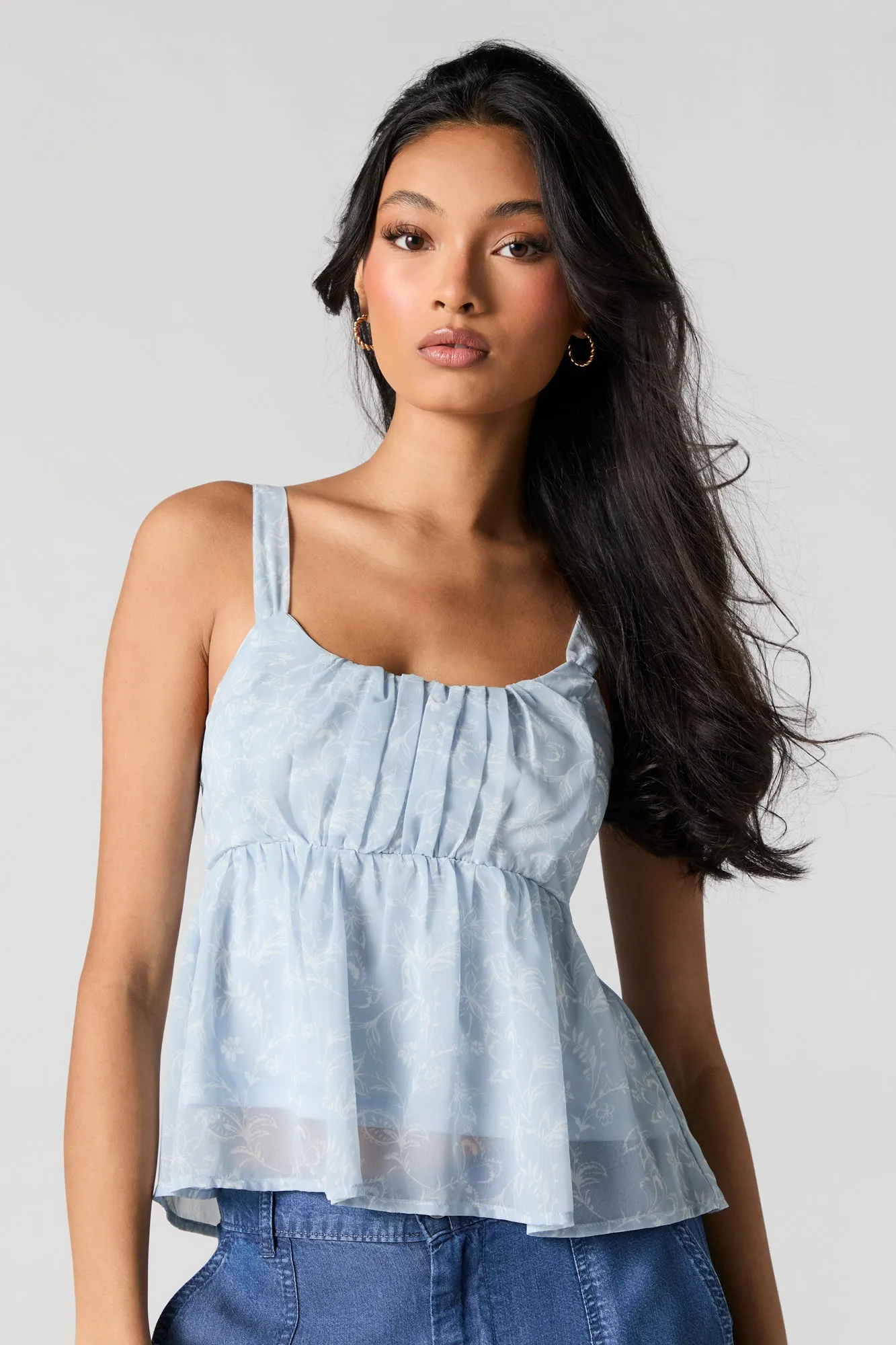 Débardeur de style nuisette laitière en chiffon fleuri bleu sold by Urban Planet