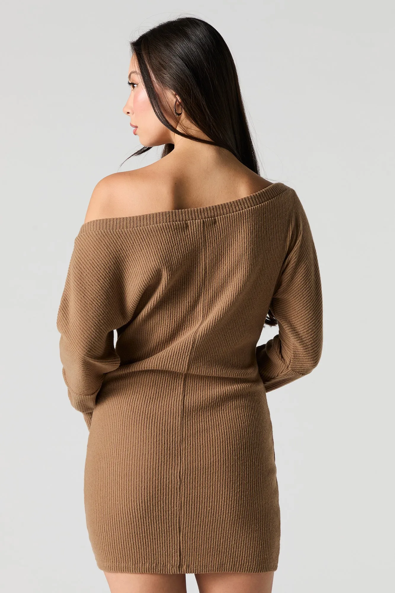 Robe-chandail en tricot côtelé à épaules dénudées sold by Urban Planet product image thumbnail 2