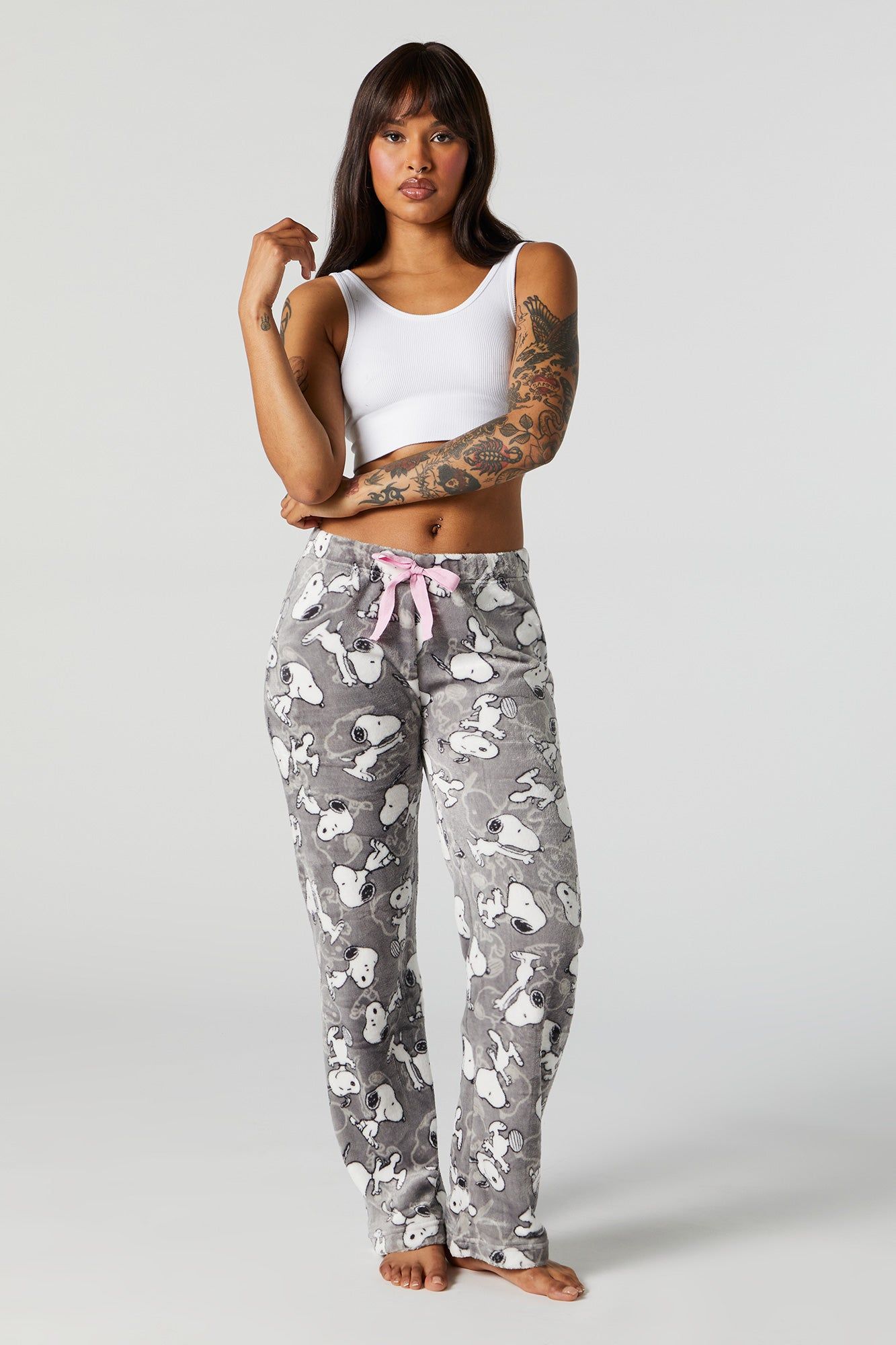 Pantalon de pyjama en peluche à imprimé Snoopy sold by Urban Planet