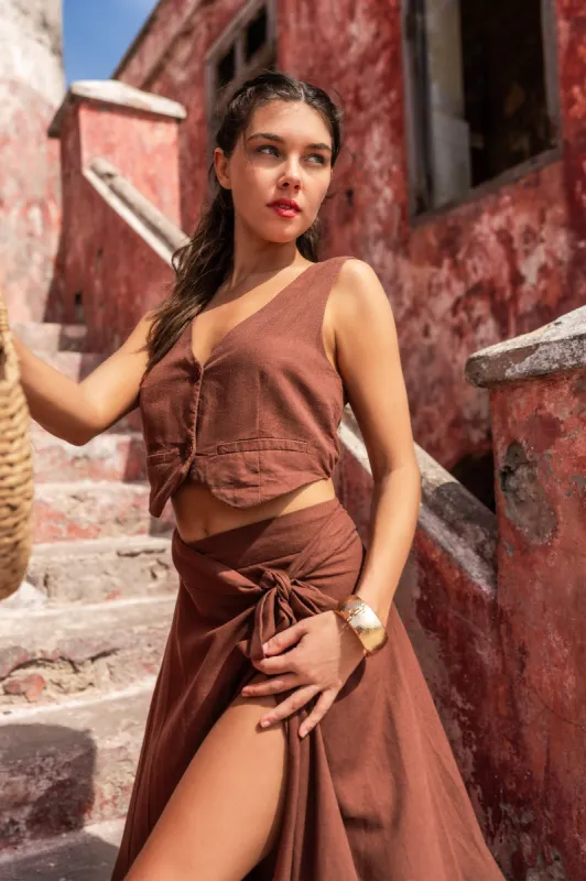 Veste courte en lin sold by Urban Planet