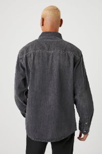 Haut en denim avec boutons-pression sold by Urban Planet