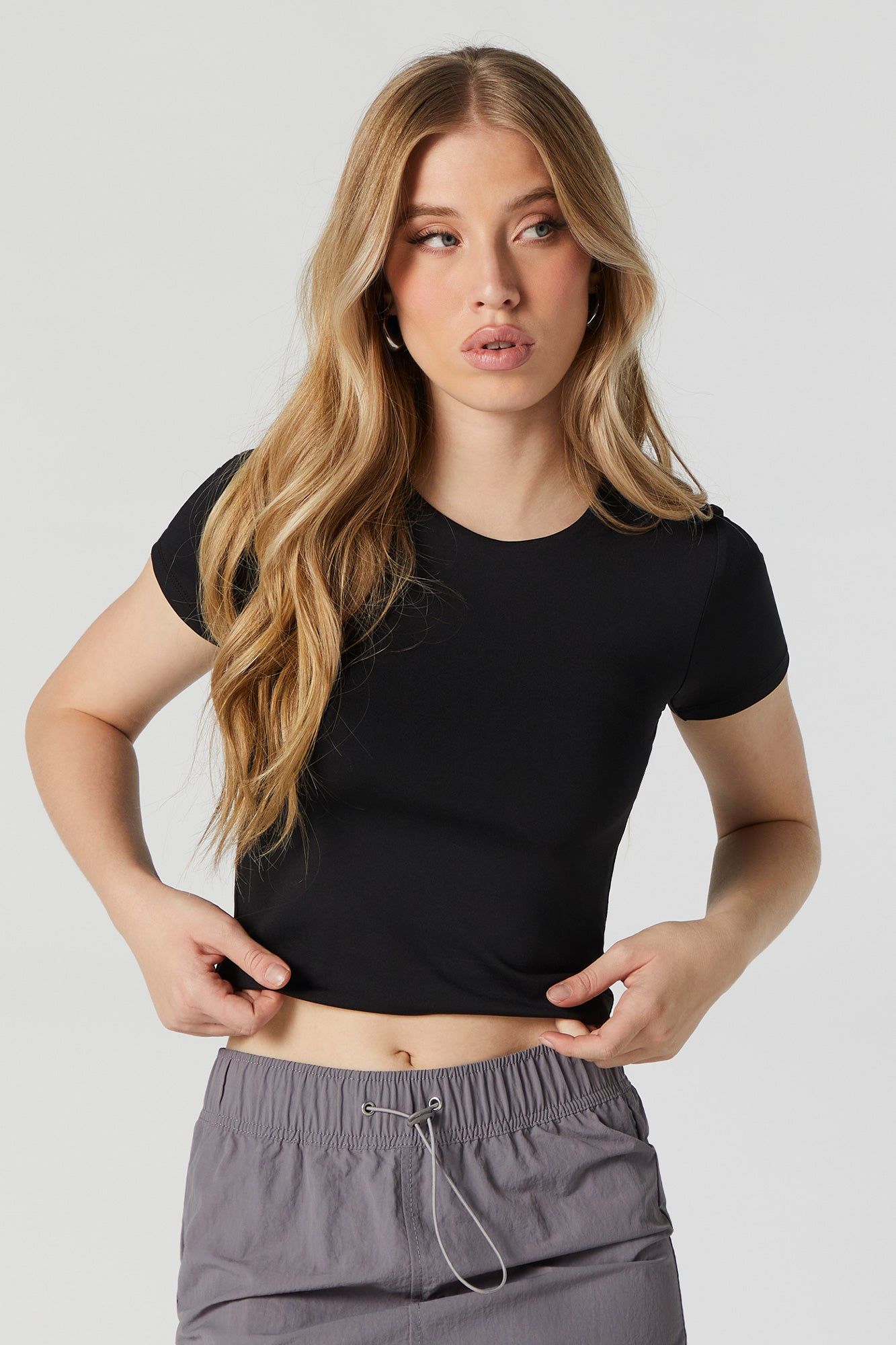 T-shirt ultracourt profilé sold by Urban Planet product image thumbnail 4