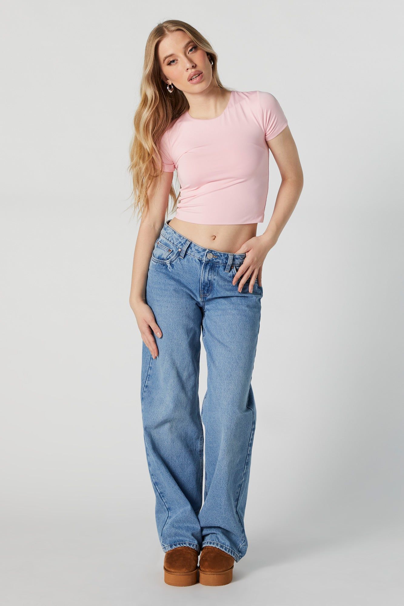 T-shirt ultracourt profilé sold by Urban Planet product image thumbnail 3