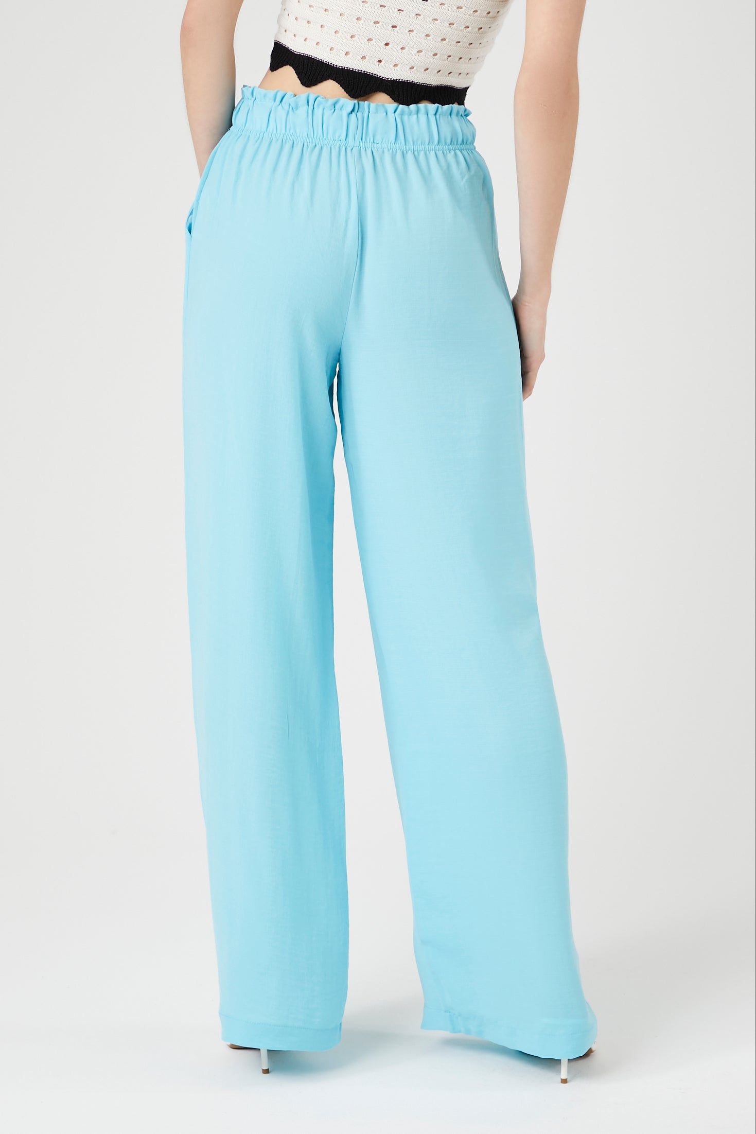 Pantalon à jambe large en crêpe à taille coulissante sold by Urban Planet product image thumbnail 2