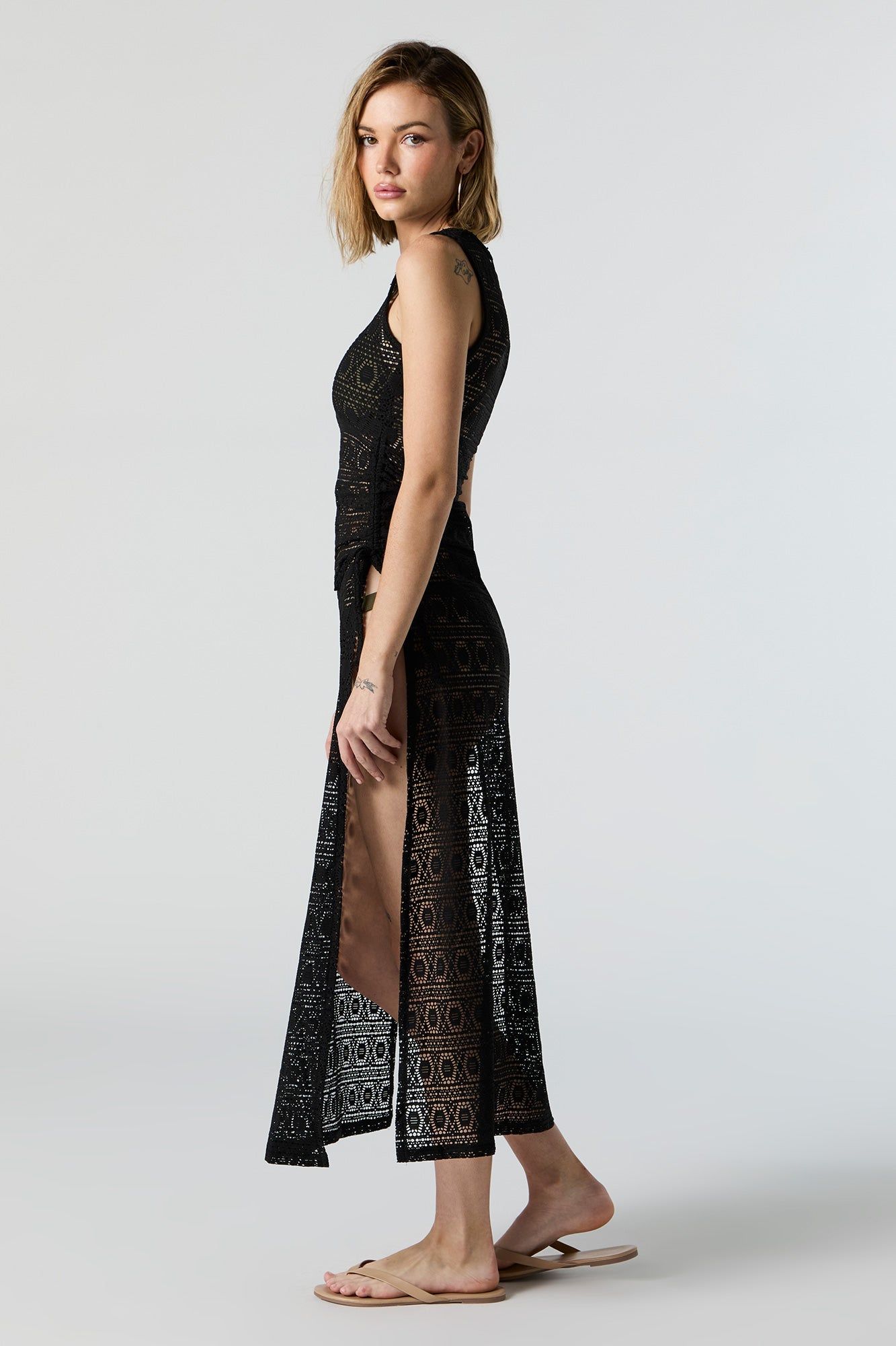 Robe cache-maillot crochetée et ruchée sold by Urban Planet product image thumbnail 2