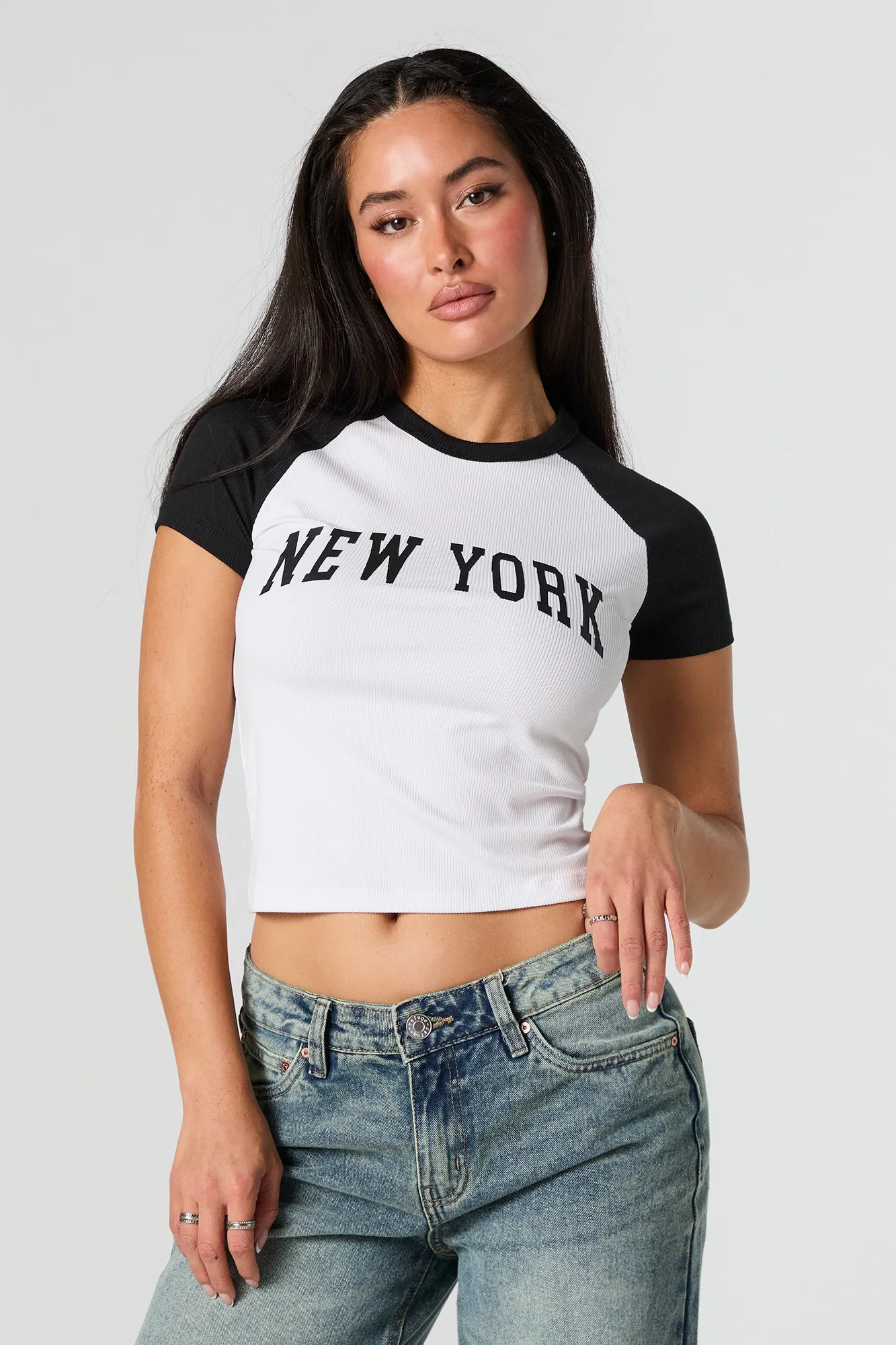 T-shirt raglan côtelé ajusté à imprimé New York sold by Urban Planet