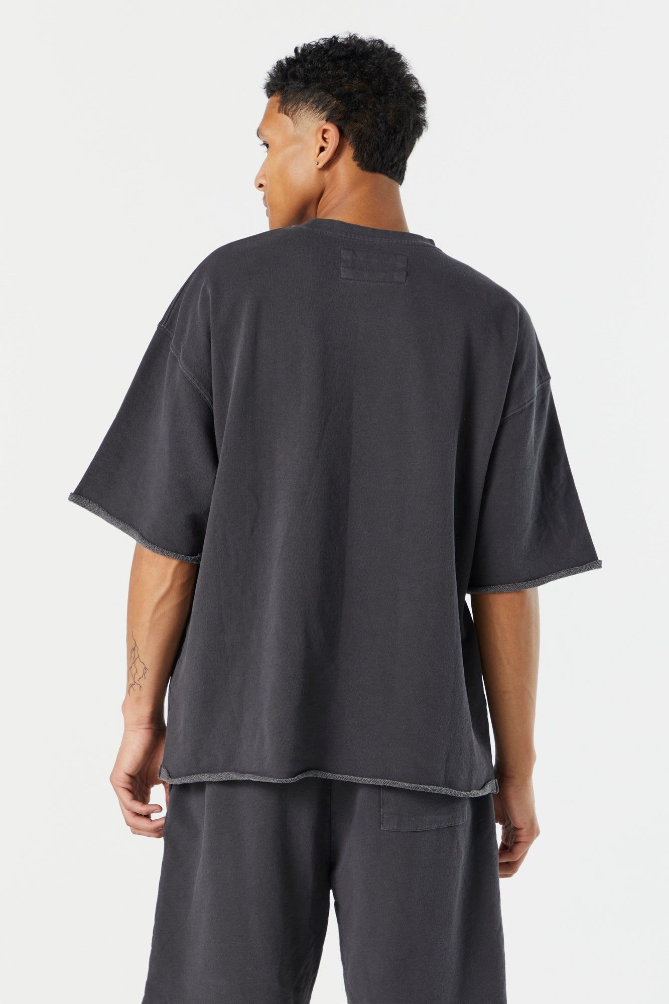 T-shirt ras du cou surdimensionné à ourlet roulé sold by Urban Planet product image thumbnail 5