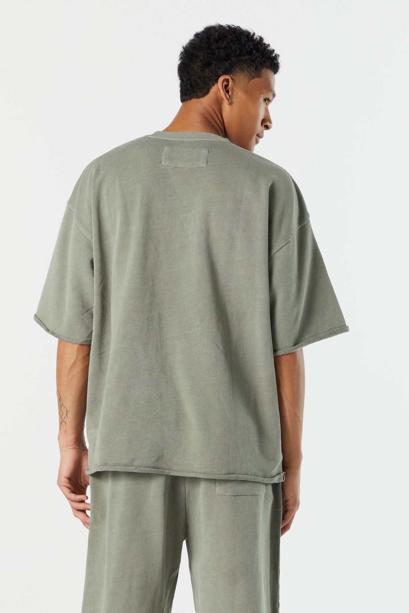 T-shirt ras du cou surdimensionné à ourlet roulé sold by Urban Planet product image thumbnail 2