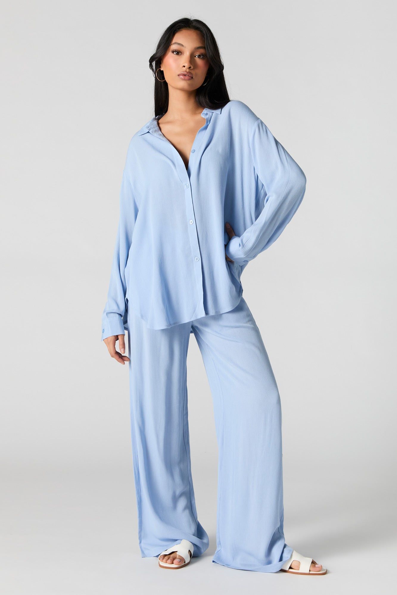 Haut boutonné surdimensionné texturé sold by Urban Planet product image thumbnail 3