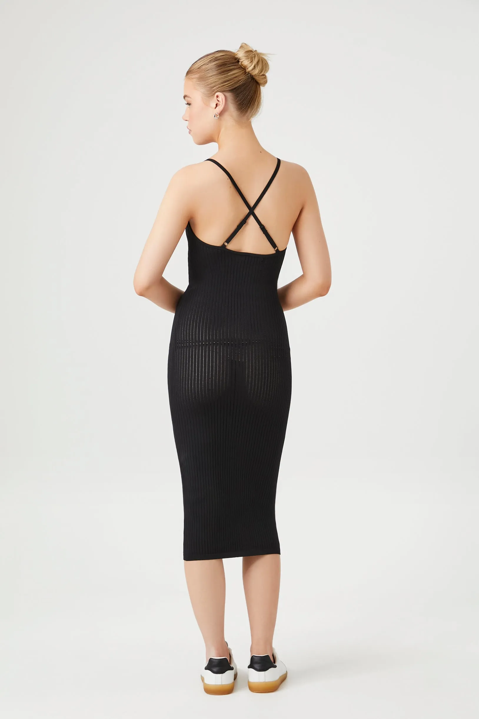 Robe midi à bretelles croisées en tricot côtelé sold by Urban Planet product image thumbnail 3